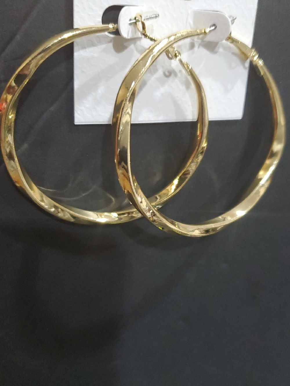 Jessica Simpson gold tone twisted ripple hoop earrings brand new